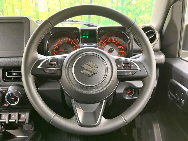 �y�����v�����X�e�A�����O�z�㎿�Ȋv���g�p���邱�ƂŁA��ɂ����������݂ƂĂ��^�]���₷���n���h���ł���