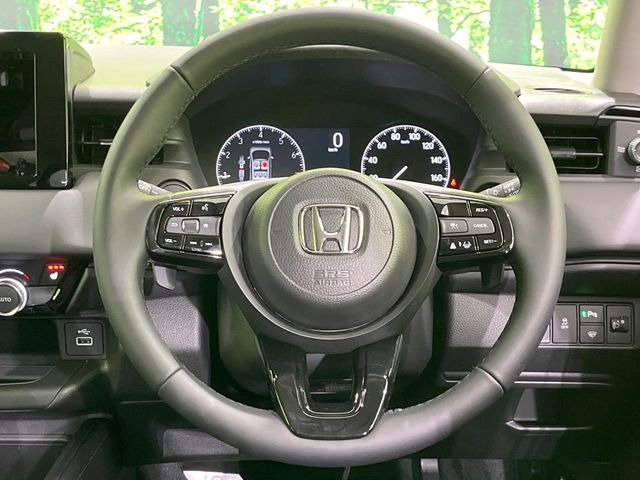 �y�����v�����X�e�A�����O�z�㎿�Ȋv���g�p���邱�ƂŁA��ɂ����������݂ƂĂ��^�]���₷���n���h���ł���