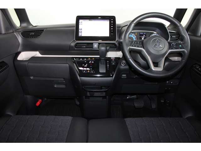 デリカミニG プレミアム 4WD