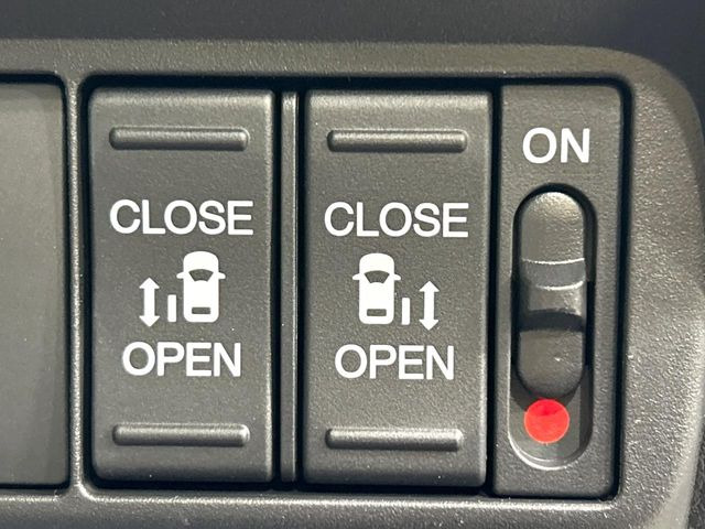 �y�����p���[�X���C�h�h�A�z�X�}�[�g�L�[��^�]�Ȃ̃X�C�b�`�Ō�ȗ����X���C�h�h�A�̊J���\���d��������͂����ăh�A���J����K�v�������A�����Ȃ��q�l�ł��ȒP�ɊJ���߂ł����K�ł���