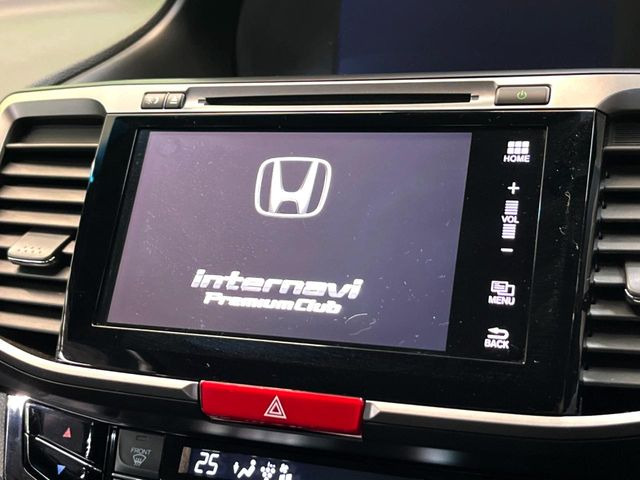 �y���[�J�[�����i�r�z�C���e���A�ɗn�����ރX�^�C���b�V���ȁu��p�݌v�v���[�J�[�i�r�𑕔��􎋔F���⑀�쐫�ȂǊ�{���\�ɂ��D��A���㎿�ȃJ�[���C�t�����y���݂��������܂��B