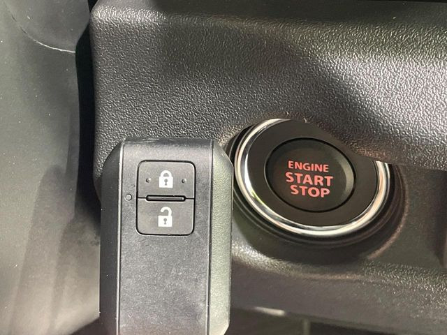 �y�L�[���X�X�^�[�g�V�X�e���z�J�o����|�P�b�g�ɓ��ꂽ�܂܂ł��h�A�̎{���E�������\�ȃX�}�[�g�L�[�𑕔��B�G���W���̃I���E�I�t�����J�M�����o���K�v����������Ƃ��Ă��֗��ł���