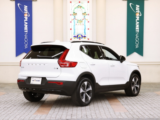 XC40アルティメット B4 AWD ダークエディション 4WD