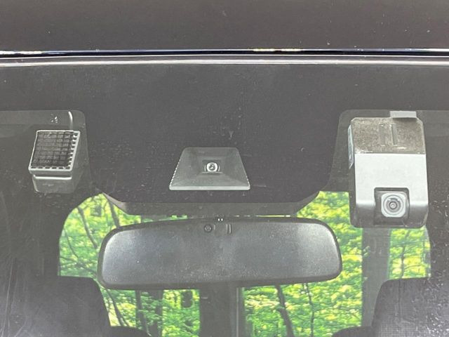 �y�V�e�B�u���[�L�A�N�e�B�u�V�X�e���z�ᑬ���s���ɑO���̎ԗ�����F�����A�Փ˂������Ȏ��͌x��ƃu���[�L�ŏՓˉ���Ɣ�Q�y�����A�V�X�g�B�����S�Ƀh���C�u�����y���݂��������܂��B