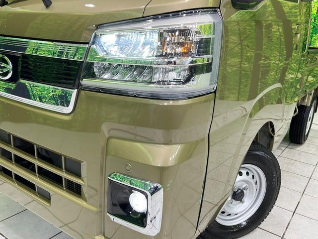 �yLED�w�b�h���C�g�z���V����ԑ��s�����ǍD�Ȏ��E���m�ۂ����S���ĉ^�]�ł��鍂�P�xLED�w�b�h���C�g�𑕔�!�_�����x�������A����d�͂��}�����Ă��܂��B