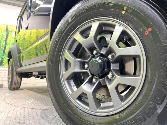 �y�����A���~�z�C�[���z�O�ςɃ}�b�`���������A���~�z�C�[���𑕒����Ă���܂��B�e��ЊO�A���~�z�C�[����A�X�^�b�h���X�^�C�����戵�����Ă���܂��B���񂲑��k����������