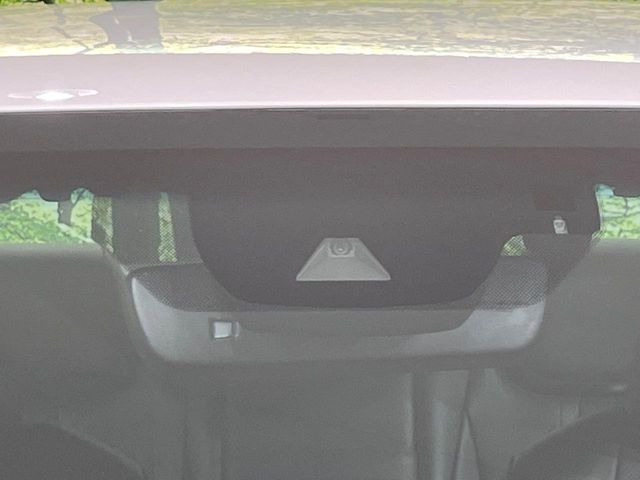 �y�g���^�Z�[�t�e�B�Z���X�z���s���ɑO���̎ԗ�����F�����A�Փ˂������Ȏ��͌x��ƃu���[�L�ŏՓˉ���Ɣ�Q�y�����A�V�X�g�B�����S�Ƀh���C�u�����y���݂��������܂��B