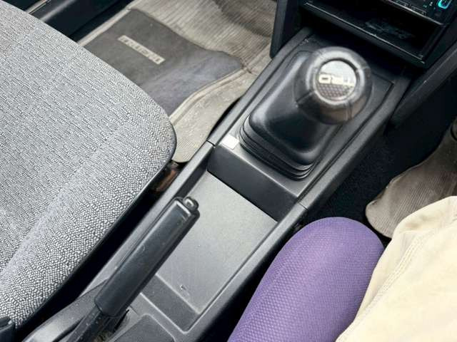 �C�ɂȂ邨�Ԃ�����܂�����E�̓d�b�ԍ����璼�ڂ��X�ɂ��₢���킹���������B�x�����@����ԗ����A��Ԃ܂łȂ�ł������������Ē����܂��B�X�^�b�t�ꓯ���A�����҂����Ă���܂��B