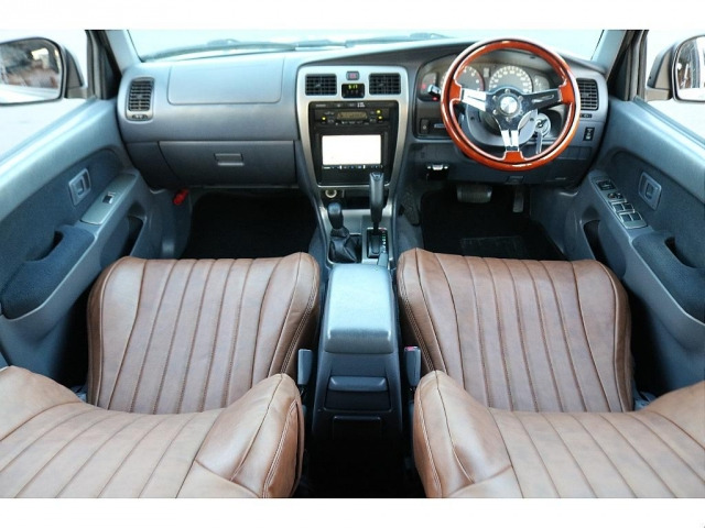 ハイラックスサーフ2.7 SSR-X Vセレクション 4WD