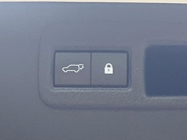 �y�p���[�o�b�N�h�A�z�X�}�[�g�L�[��^�]�Ȃ̃{�^�������������Ń��A�Q�[�g�������ŊJ���܂�!�ו��������Ă��鎞��A�����ʒu�ɂ���o�b�N�h�A��߂�ۂɕ֗��ȋ@�\�ł���