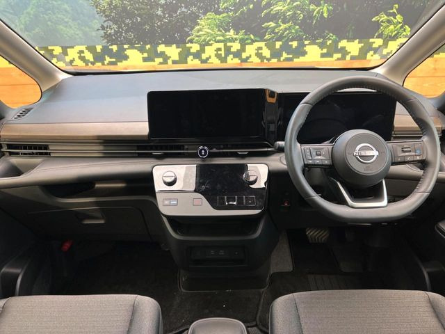 セレナ1.4 e-POWER ハイウェイスターV