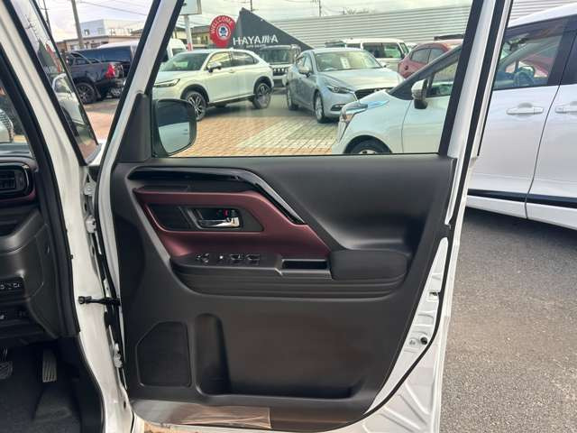 ���W����ɂ͍��i���̒��ÎԂ�V�Ԃ��������ł����W���䐔100��̑�^�W����֐��񂲗��X����������