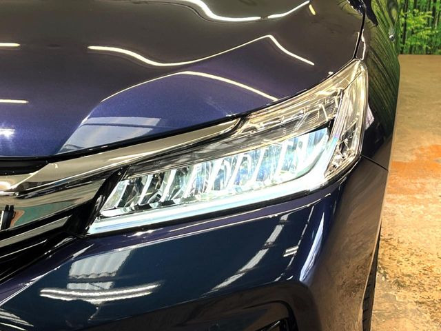 �yLED�w�b�h���C�g�z���V����ԑ��s�����ǍD�Ȏ��E���m�ۂ����S���ĉ^�]�ł��鍂�P�xLED�w�b�h���C�g�𑕔�!�_�����x�������A����d�͂��}�����Ă��܂��B