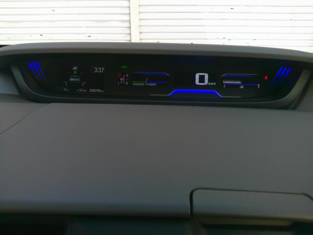 �V���v���Ō��₷���f�U�C���̃��[�^�[�p�l���ł��B�Ԃ̏�񂪕\�������厖�ȏꏊ�����炱�����₷������؂ł��ˁB