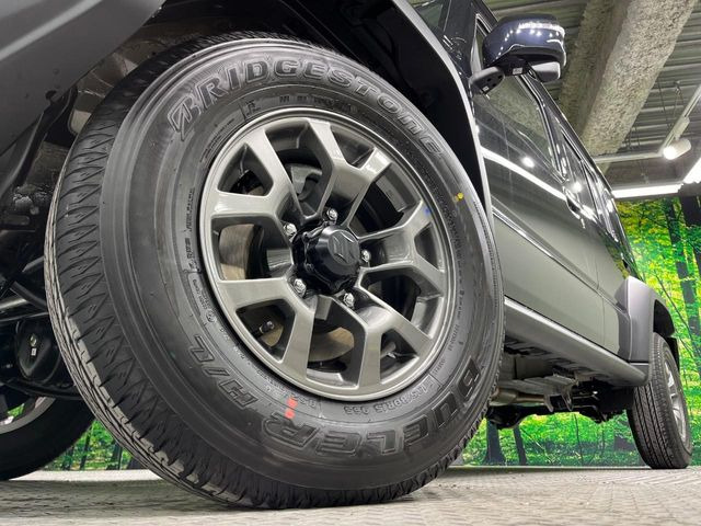 �y����15�C���`�A���~�z�C�[���z�O�ςɃ}�b�`���������A���~�z�C�[���𑕒����Ă���܂��B�e��ЊO�A���~�z�C�[����A�X�^�b�h���X�^�C�����戵�����Ă���܂��B���񂲑��k����������