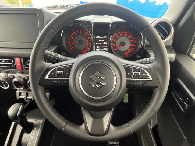 �y�����v�����X�e�A�����O�z�㎿�Ȋv���g�p���邱�ƂŁA��ɂ����������݂ƂĂ��^�]���₷���n���h���ł���