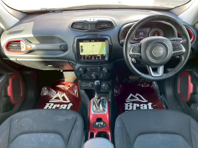 レネゲードマットグリーン 4WD