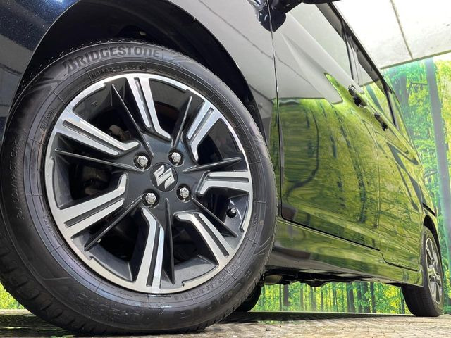 �y����15�C���`�A���~�z�C�[���z�O�ςɃ}�b�`���������A���~�z�C�[���𑕒����Ă���܂��B�e��ЊO�A���~�z�C�[����A�X�^�b�h���X�^�C�����戵�����Ă���܂��B���񂲑��k����������