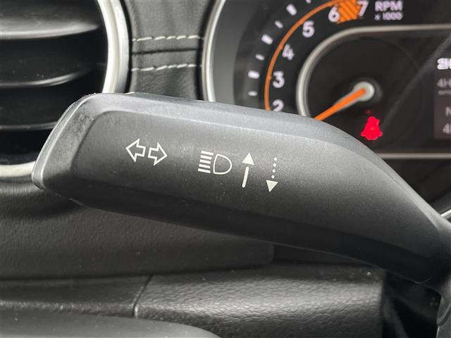 ラングラーアンリミテッド サハラ 4WD