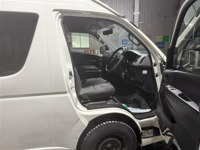 ���X�ł͊F�l�Ɉ��S���Ă��Ԃ��^�]���Ă����������߂̎����ԕی��ւ̉�����JAF�ւ̉����������Ȃ��܂��̂ł���]�̕��͂��C�y�ɂ����k������!