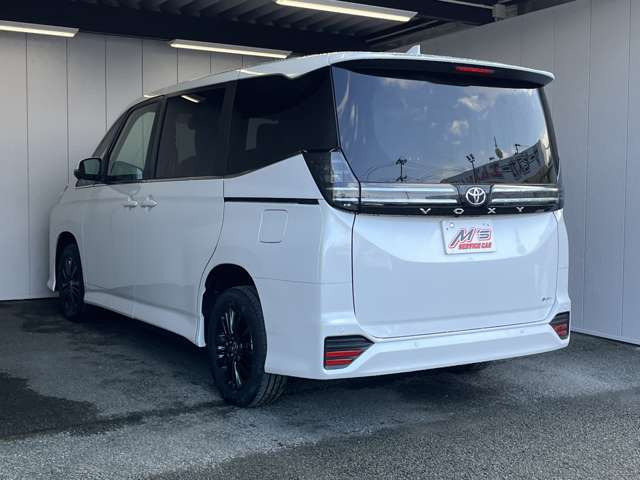 �l�C��4WD�A�y�����ԁA�R���p�N�g�J�[�ASUV�A�Z�_���A�~�j�o���A�A���Ԃ܂ŕ��L����葵���Ă���܂��B