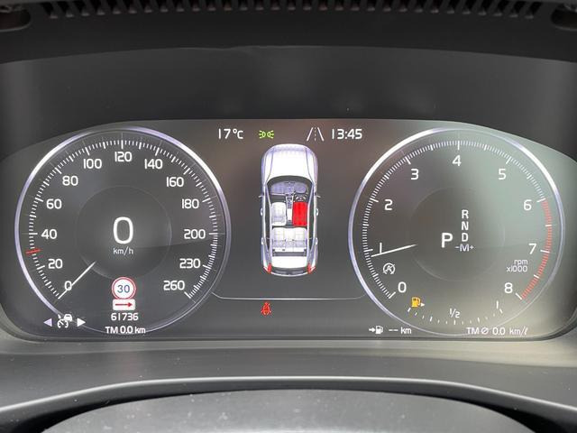 XC40T4 AWD インスクリプション 4WD