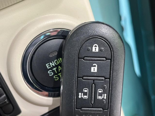 �y�L�[�t���[�V�X�e���z�J�o����|�P�b�g�ɓ��ꂽ�܂܂ł��h�A�̎{���E�������\�ȃX�}�[�g�L�[�𑕔��B�G���W���̃I���E�I�t�����J�M�����o���K�v����������Ƃ��Ă��֗��ł���