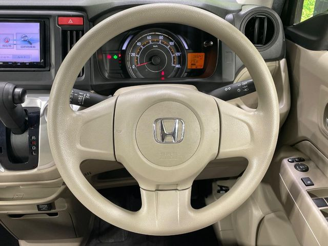 �y�����v�����X�e�A�����O�z�㎿�Ȋv���g�p���邱�ƂŁA��ɂ����������݂ƂĂ��^�]���₷���n���h���ł���