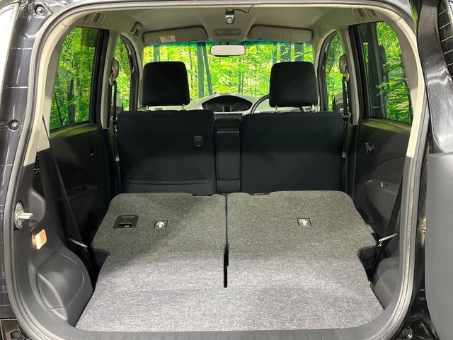 ���i�̂���������ʋ΁A���}���ɏ\���ȉ׎��X�y�[�X���m�ۂ��Ă���܂��B�Z�J���h�V�[�g��|���ƁA�傫�ȉו��̐ύڂ��\�ł���