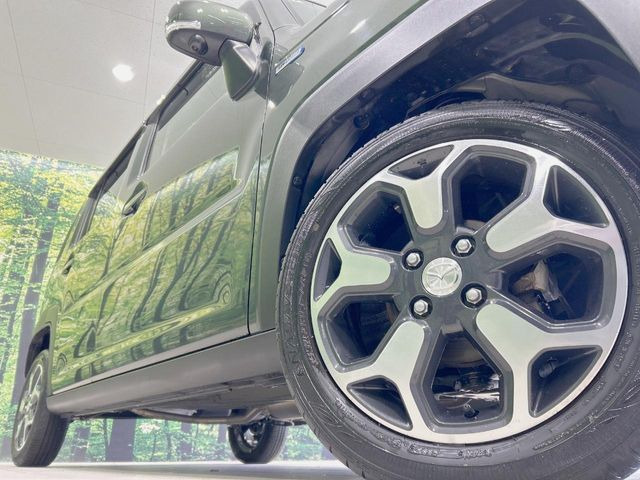 �y����15�C���`�A���~�z�C�[���z�O�ςɃ}�b�`���������A���~�z�C�[���𑕒����Ă���܂��B�e��ЊO�A���~�z�C�[����A�X�^�b�h���X�^�C�����戵�����Ă���܂��B���񂲑��k����������