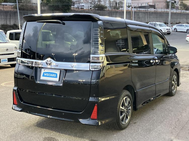 ヴォクシー2.0 ZS 煌III