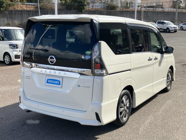 セレナ1.2 e-POWER ハイウェイスターV