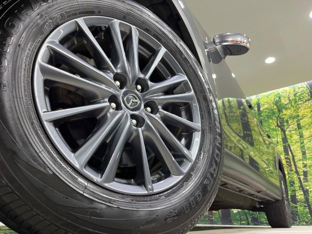 �y����17�C���`�A���~�z�C�[���z�O�ςɃ}�b�`���������A���~�z�C�[���𑕒����Ă���܂��B�e��ЊO�A���~�z�C�[����A�X�^�b�h���X�^�C�����戵�����Ă���܂��B���񂲑��k����������