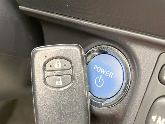 �y�X�}�[�g�L�[�z�J�o����|�P�b�g�ɓ��ꂽ�܂܂ł��h�A�̎{���E�������\�ȃX�}�[�g�L�[�𑕔��B�G���W���̃I���E�I�t�����J�M�����o���K�v����������Ƃ��Ă��֗��ł���