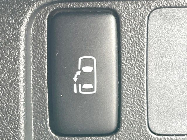 �y�p���[�X���C�h�h�A�z�X�}�[�g�L�[��^�]�Ȃ̃X�C�b�`�ŃX���C�h�h�A�̊J���\���d��������͂����ăh�A���J����K�v�������A���������q�l�ł��A�d���ו��������Ă��鎞�����N�ɊJ���߂ł��܂���