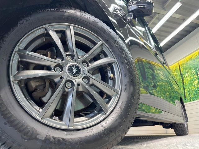 �y15�C���`�A���~�z�C�[���z�O�ςɃ}�b�`�����A���~�z�C�[���𑕒����Ă���܂��B�e��A���~�z�C�[����A�X�^�b�h���X�^�C�����戵�����Ă���܂��B���񂲑��k����������