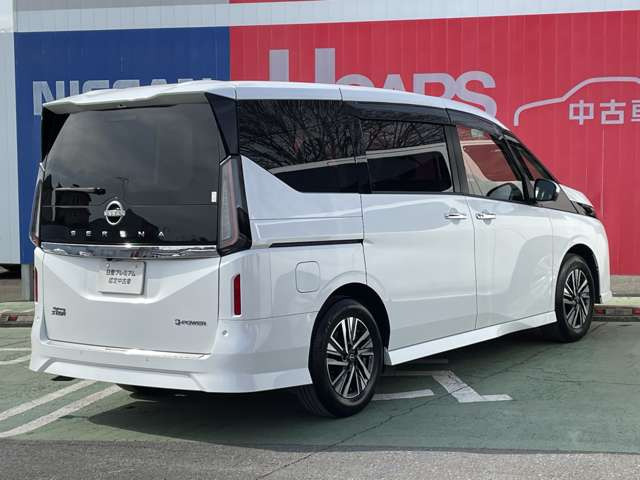 セレナ1.4 e-POWER ハイウェイスターV