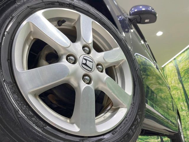 �y����14�C���`�A���~�z�C�[���z�O�ςɃ}�b�`���������A���~�z�C�[���𑕒����Ă���܂��B�e��ЊO�A���~�z�C�[����A�X�^�b�h���X�^�C�����戵�����Ă���܂��B���񂲑��k����������