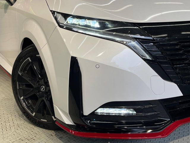 �yLED�w�b�h���C�g�z���V����ԑ��s�����ǍD�Ȏ��E���m�ۂ����S���ĉ^�]�ł��鍂�P�xLED�w�b�h���C�g�𑕔�!�_�����x�������A����d�͂��}�����Ă��܂��B