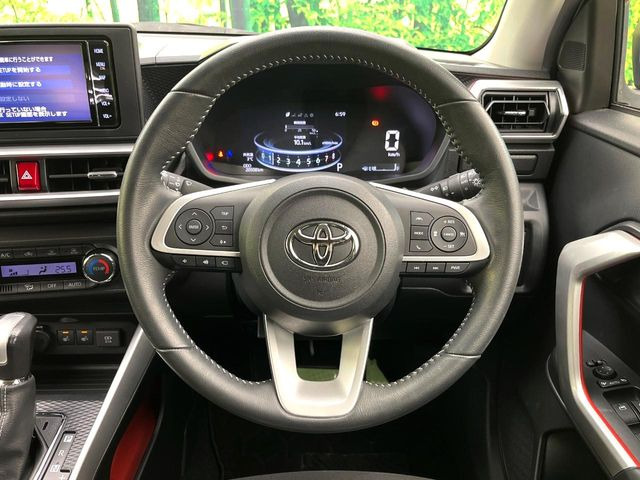 �y�����v�����X�e�A�����O�z�㎿�Ȋv���g�p���邱�ƂŁA��ɂ����������݂ƂĂ��^�]���₷���n���h���ł���