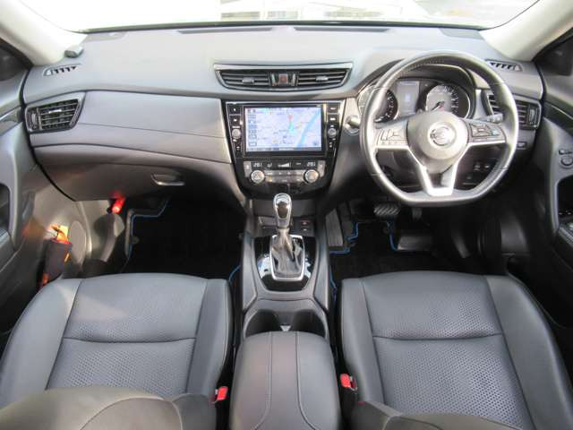 エクストレイル2.0 20Xi ハイブリッド