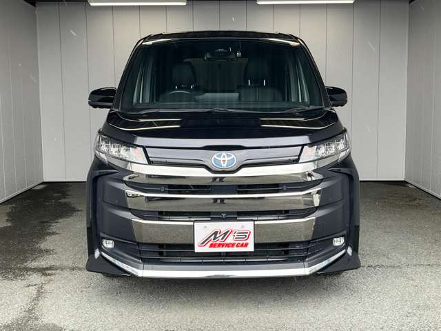 ノア1.8 ハイブリッド S-Z E-Four 4WD