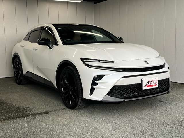 ���ʎԂ́u�T�[�r�X�J�[�G���Y �{�X�v�A�y�����Ԃ́u�T�[�r�X�J�[�G���Y �����X�v���炨�T�������܂��B