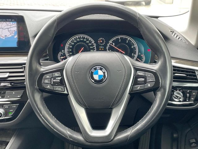 ���n���h�����̃X�������Ȃ��A���ꂢ�ȏ�Ԃ��ێ����Ă���܂��B�e�X�C�b�`���̓�����m�F�ς݂ł��B