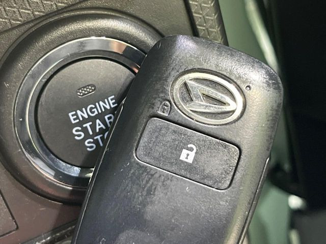 �y�L�[�t���[�V�X�e���z�J�o����|�P�b�g�ɓ��ꂽ�܂܂ł��h�A�̎{���E�������\�ȃX�}�[�g�L�[�𑕔��B�G���W���̃I���E�I�t�����J�M�����o���K�v����������Ƃ��Ă��֗��ł���