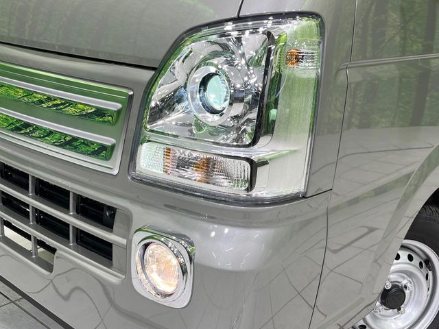 �yLED�w�b�h���C�g�z���V����ԑ��s�����ǍD�Ȏ��E���m�ۂ����S���ĉ^�]�ł��鍂�P�xLED�w�b�h���C�g�𑕔�!�_�����x�������A����d�͂��}�����Ă��܂��B