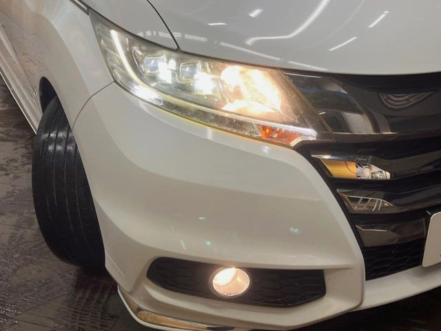 �yLED�w�b�h���C�g�z���V����ԑ��s�����ǍD�Ȏ��E���m�ۂ����S���ĉ^�]�ł��鍂�P�xLED�w�b�h���C�g�𑕔�!�_�����x�������A����d�͂��}�����Ă��܂��B