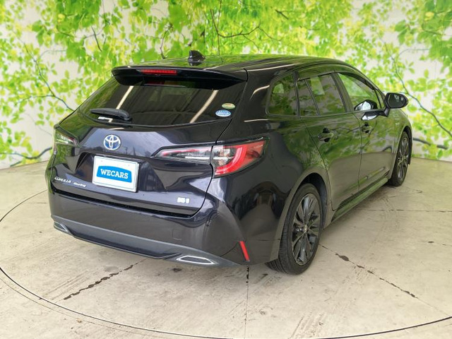 カローラツーリング1.8 ハイブリッド W×B