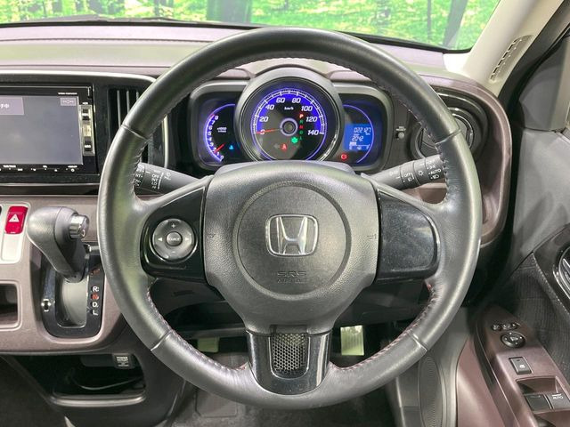 �y�����v�����X�e�A�����O�z�㎿�Ȋv���g�p���邱�ƂŁA��ɂ����������݂ƂĂ��^�]���₷���n���h���ł���