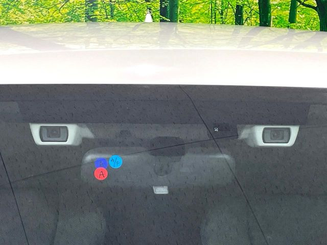 �y�A�C�T�C�gVer2�z�O���̎ԗ��������m���A�Փ˂������Ȏ��͌x��Œ��ӂ𑣂��A�u���[�L�𓥂ޗ͂��T�|�[�g�B�u���[�L�𓥂߂Ȃ������ꍇ�͏Փ˔�Q�y���u���[�L���쓮�A�Փˉ�����T�|�[�g���܂��B